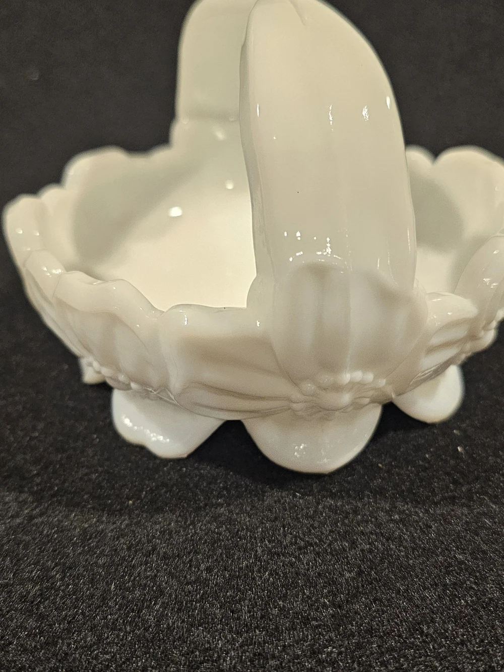 Vintage Westmoreland White Milk Glass Dogwood Flower Split Handle Basket Dish